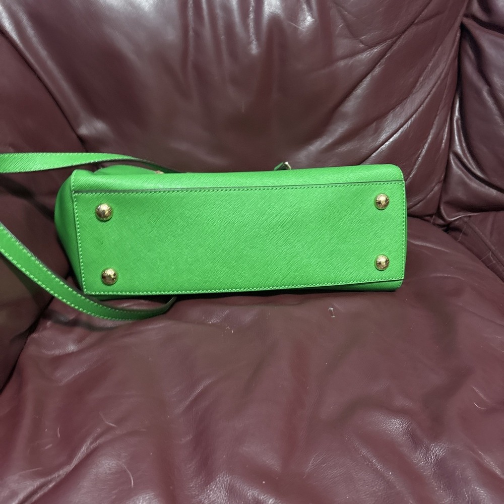 Michael Kors Bright Green Large Shoulder Crossbody Tote Bag w/ Brown Buttons‎ - Picture 7 of 10